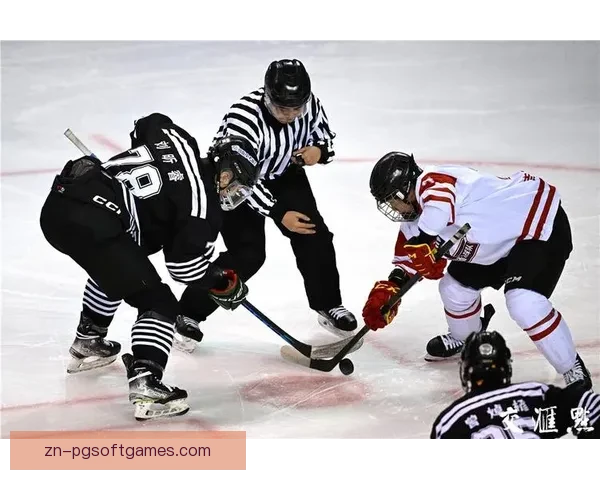 冰球赛场上的黄金时刻：新规则下的精彩对决