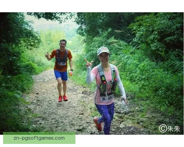挑战极限，征服山林：越野跑精彩直播