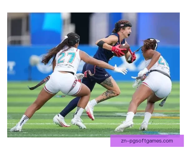 橄榄球大赛：精彩厮杀瞬间盘点