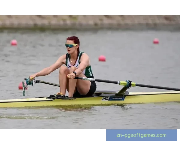 赛艇冠军：风雨同舟，扬帆前行